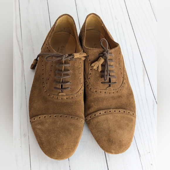 Gucci • Suede Oxford Flats Shoes - Picture 2 of 12